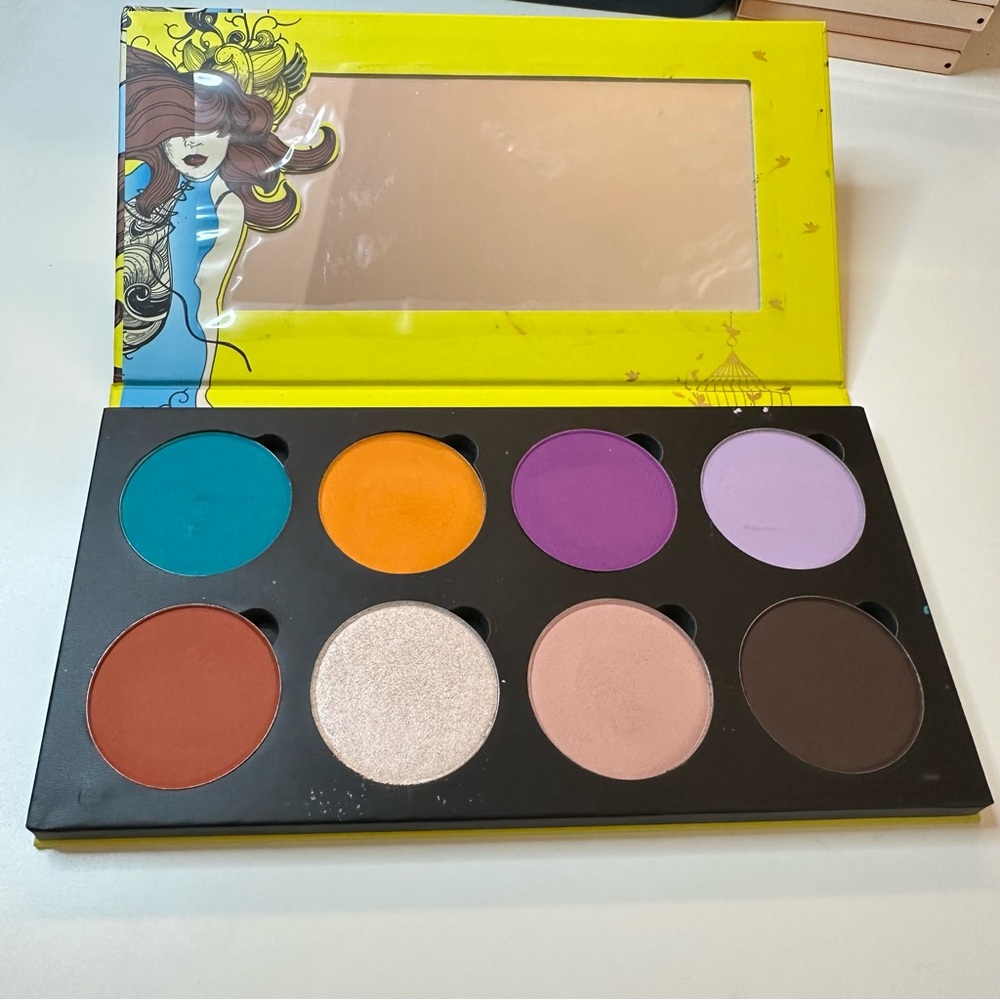 Sauce Box Secret Garden Eyeshadow Palette Limited Edition large pan eyeshadows